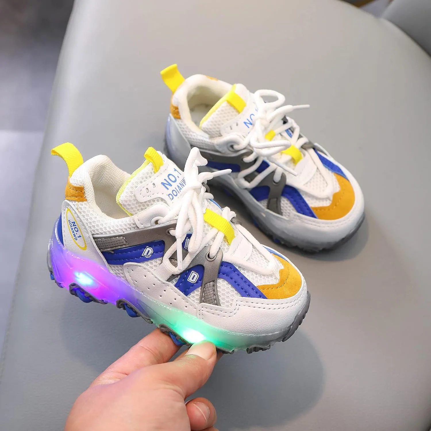 Toddler Girl Shoes Children Kids Baby Girls Boys Sneakers Bling Led Light Casual Lace Up Sport Shoes 1-7 Years